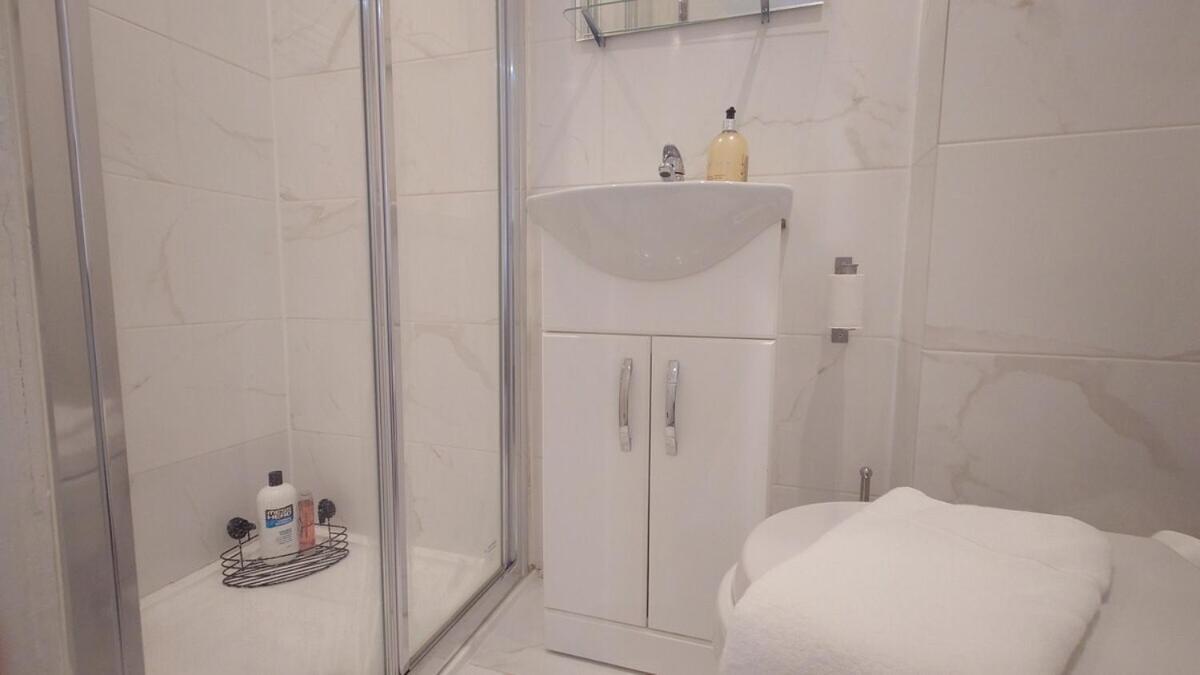 Comfort Camden Studio Apartments لندن الغرفة الصورة